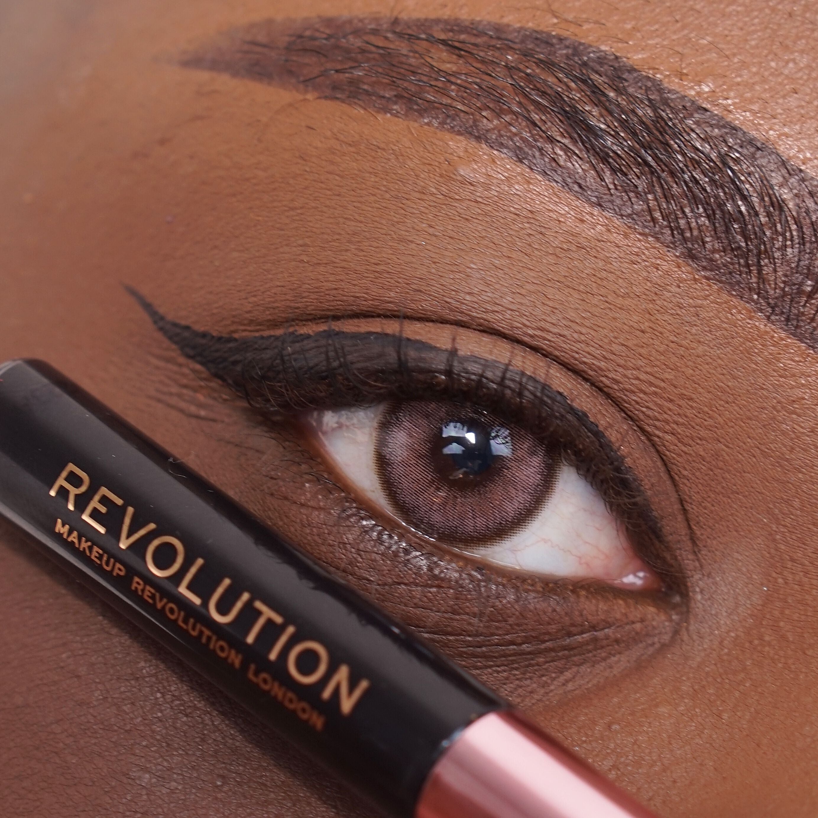 Super Flick Liquid Eyeliner Black